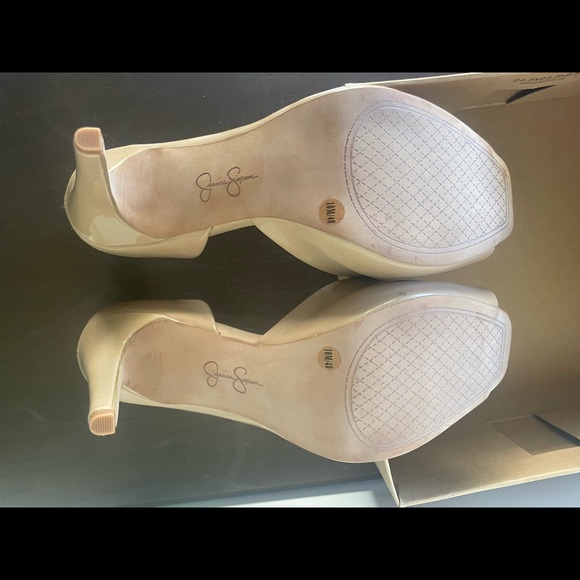 Jessica Simpson Heels - Picture 4 of 6